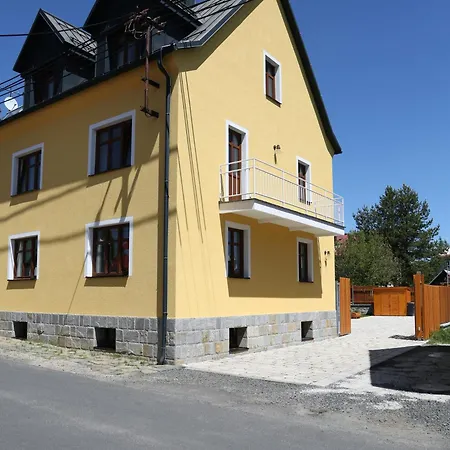 U Lineho Jezevce Apartament *